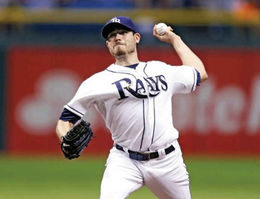 Moore inutiliza los bats de Yanquis y llega a 4 triunfos