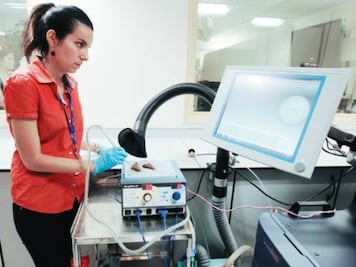 Insostenible servicio médico