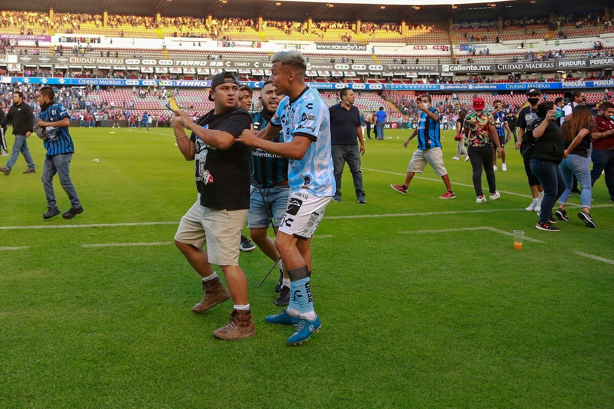 Descartan personas fallecidas en el estadio Corregidora