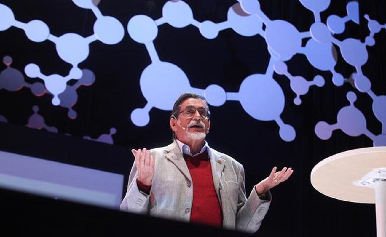 Álvaro Matute durante una conferencia en la Universidad Nacional Autónoma de México, en 2013. (ARCHIVO EL UNIVERSAL)