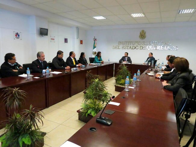 58 indígenas registran sus candidaturas