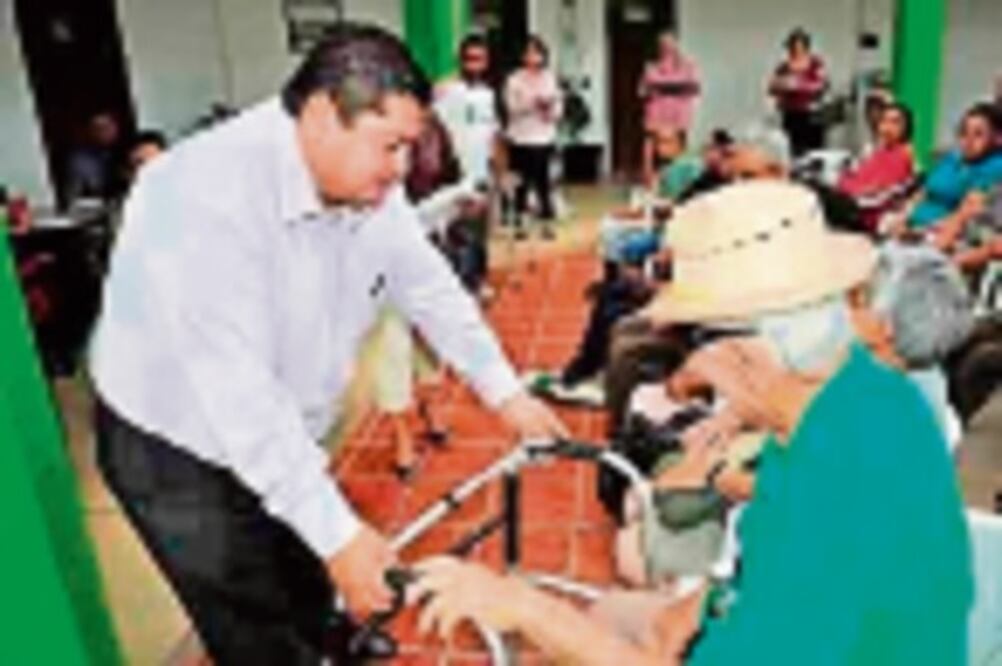 Director del DIF pide licencia; apoyará campaña proselitista