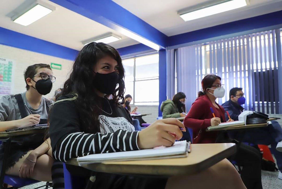 Pasa a semáforo naranja; el campus Querétaro de la UAQ reporta alza de contagios de Covid-19
