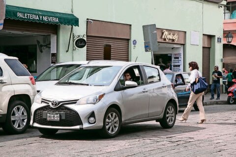 Uber rechaza disminuir su flotilla