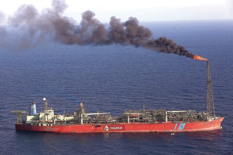 Pemex inicia con saldo negativo