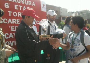 Cascarearon en Cayetano Rubio