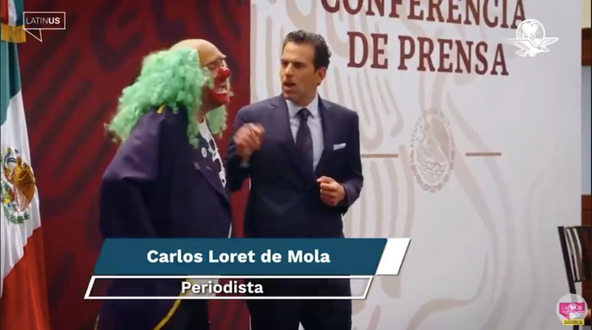 Loret y Brozo van a la "mañanera" y le dejan cubrebocas a AMLO