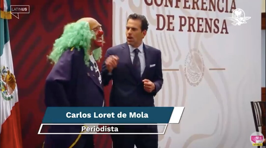 Loret y Brozo van a la "mañanera" y le dejan cubrebocas a AMLO