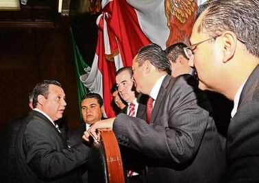 Reparten 1,870 mdp entre 18 municipios