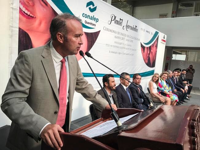 Presentará El Marqués ley para más escuelas