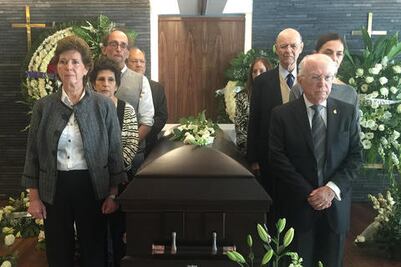 Dan el último adiós al escritor Ignacio Padilla