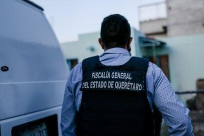 Aseguran droga y detienen a dos personas