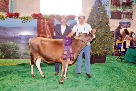 Reconocen la calidad del ganado lechero del estado