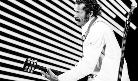 Chuck Berry. Se adelantó al rock pero lo alcanzó la muerte