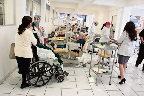 Detectan a seudo médicos que ejercen sin cédula profesional