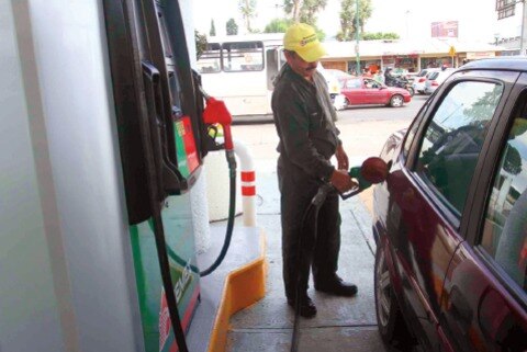 Pide Aguilera acelerar la regulación de gasolineras