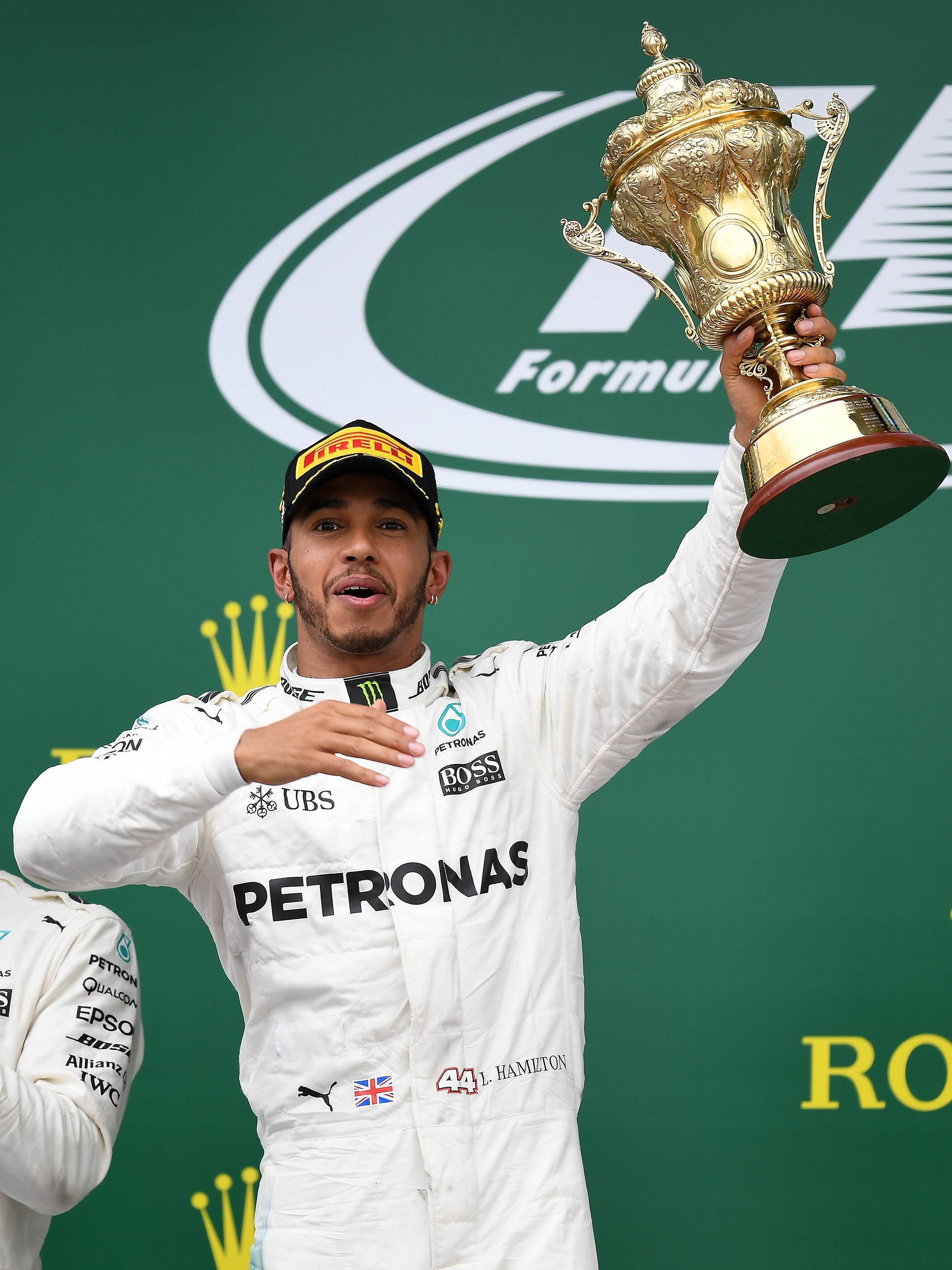 Hamilton pone la F1 al rojo vivo