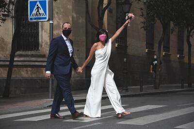 Matrimonio. Vencen distancia y pandemia para unirse