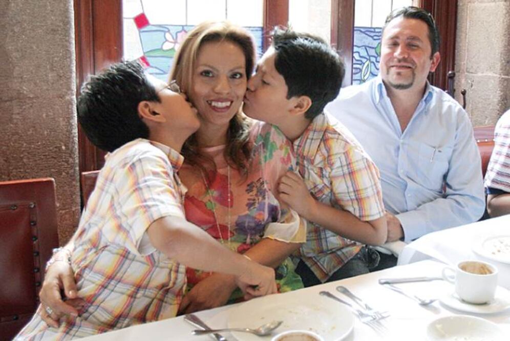 Ofrece un 10 de mayo de mucho amor