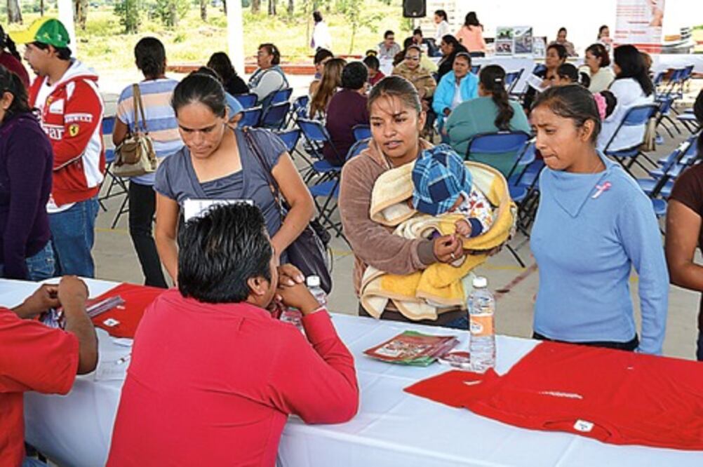 Buscan dar certeza jurídica a mujeres