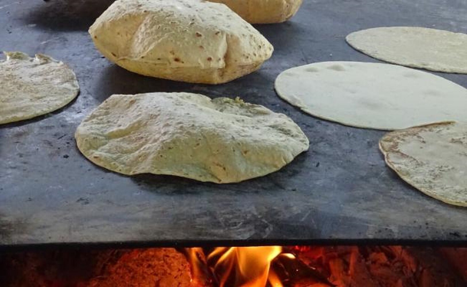 Las tortillas son el alimento más versátil en la dieta del mexicano