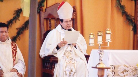 Obispo ordena a sacerdotes en Jalpan