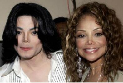 La Toya siente presencia de Michael