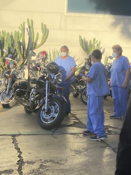 Bikers no olvidan al personal de salud 