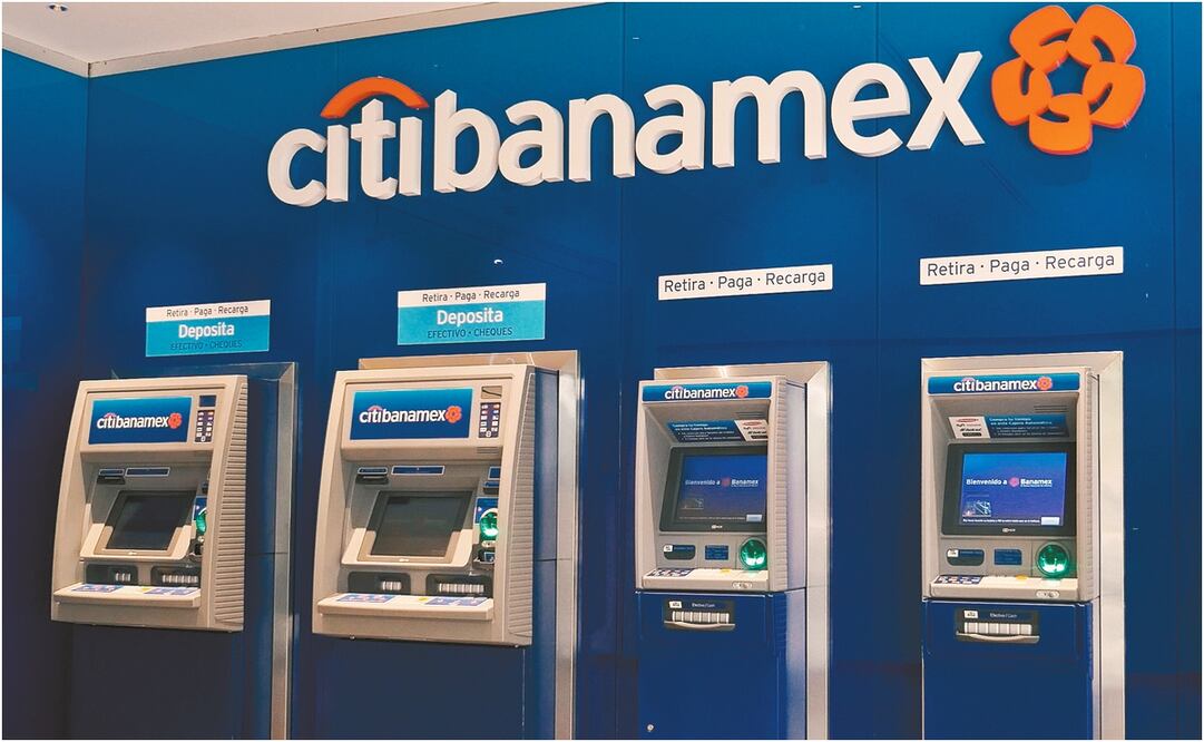 Tras venta de Banamex ¿qué pasará con tus tarjetas, hipotecas y créditos?
