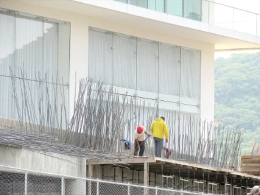 Destaca construcción en PIB