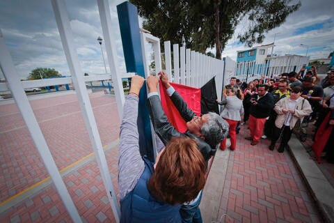 Estalla huelga en la Normal por jubilación