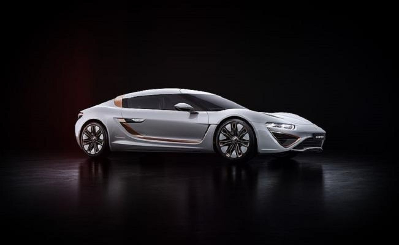 Quant: el coche que se mueve con agua de mar