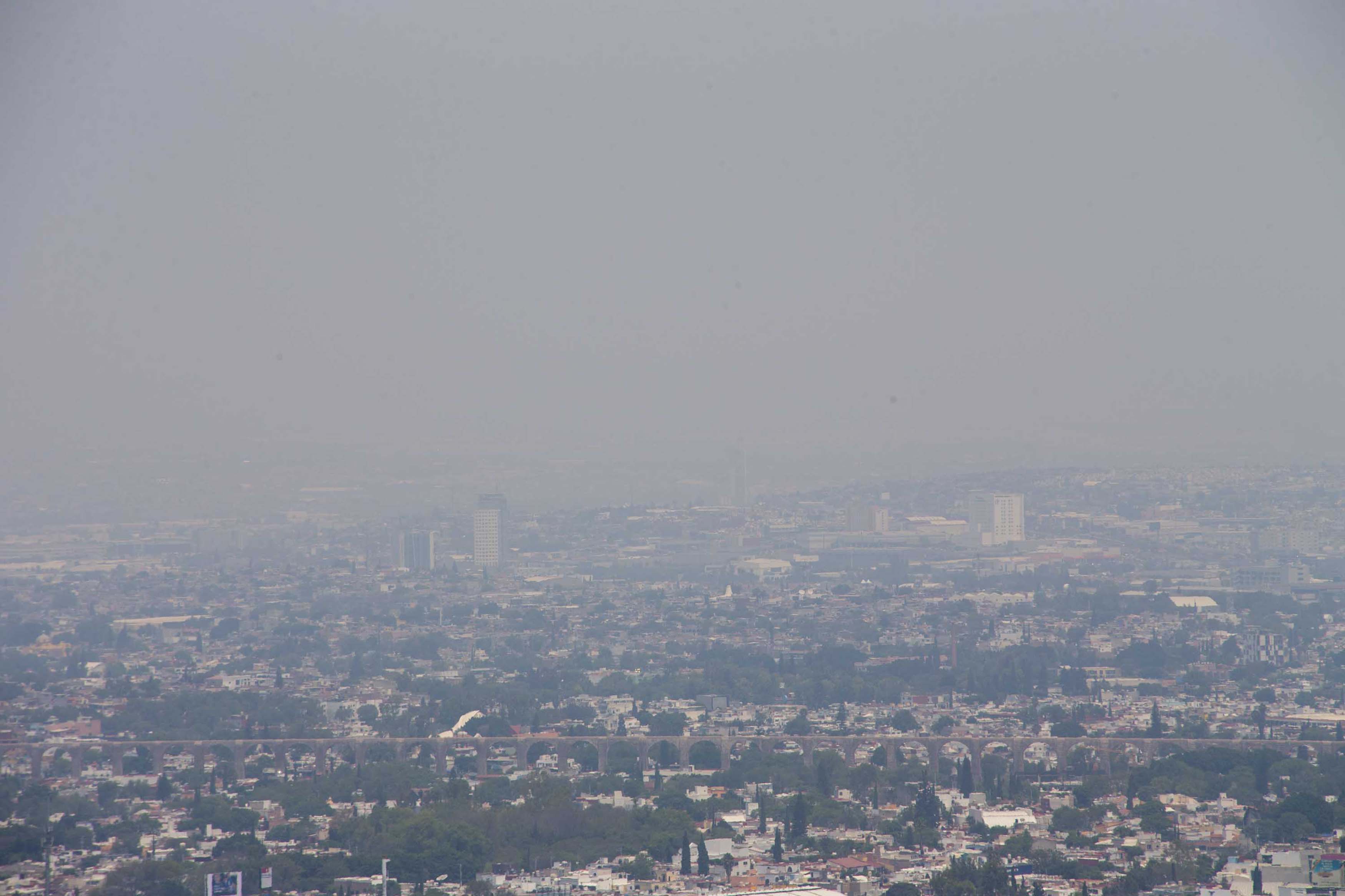 Monitorea UAQ calidad del aire: rectora