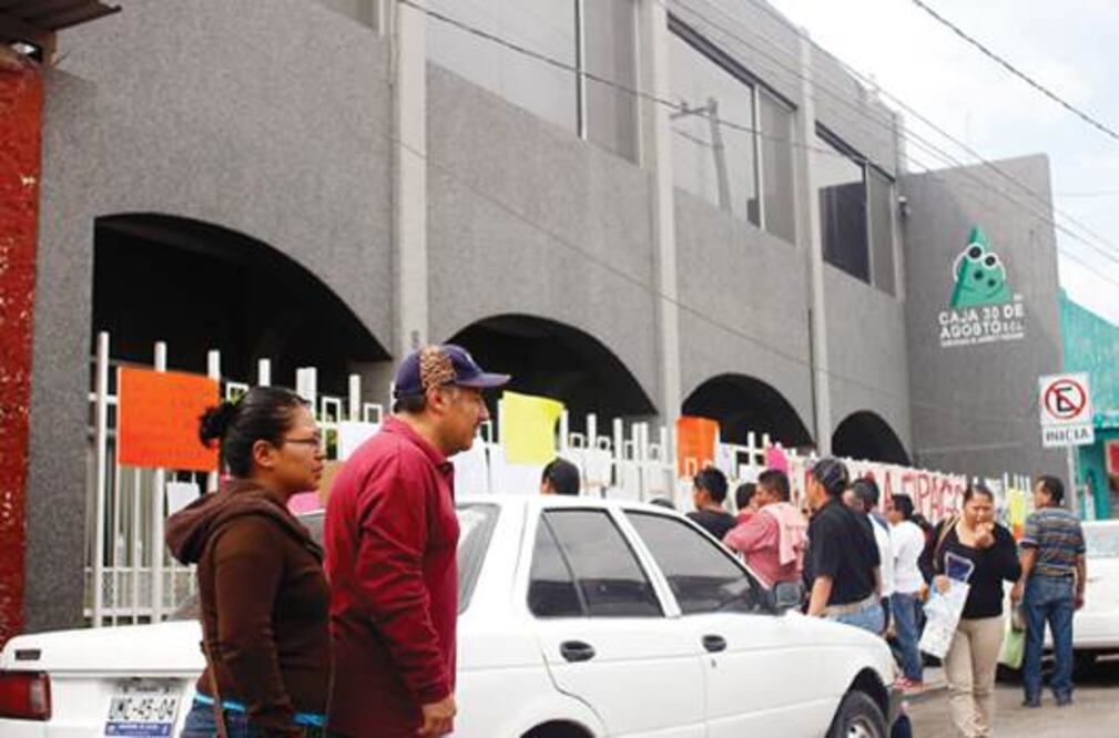 Orientan a ex socios de “30 de Agosto”