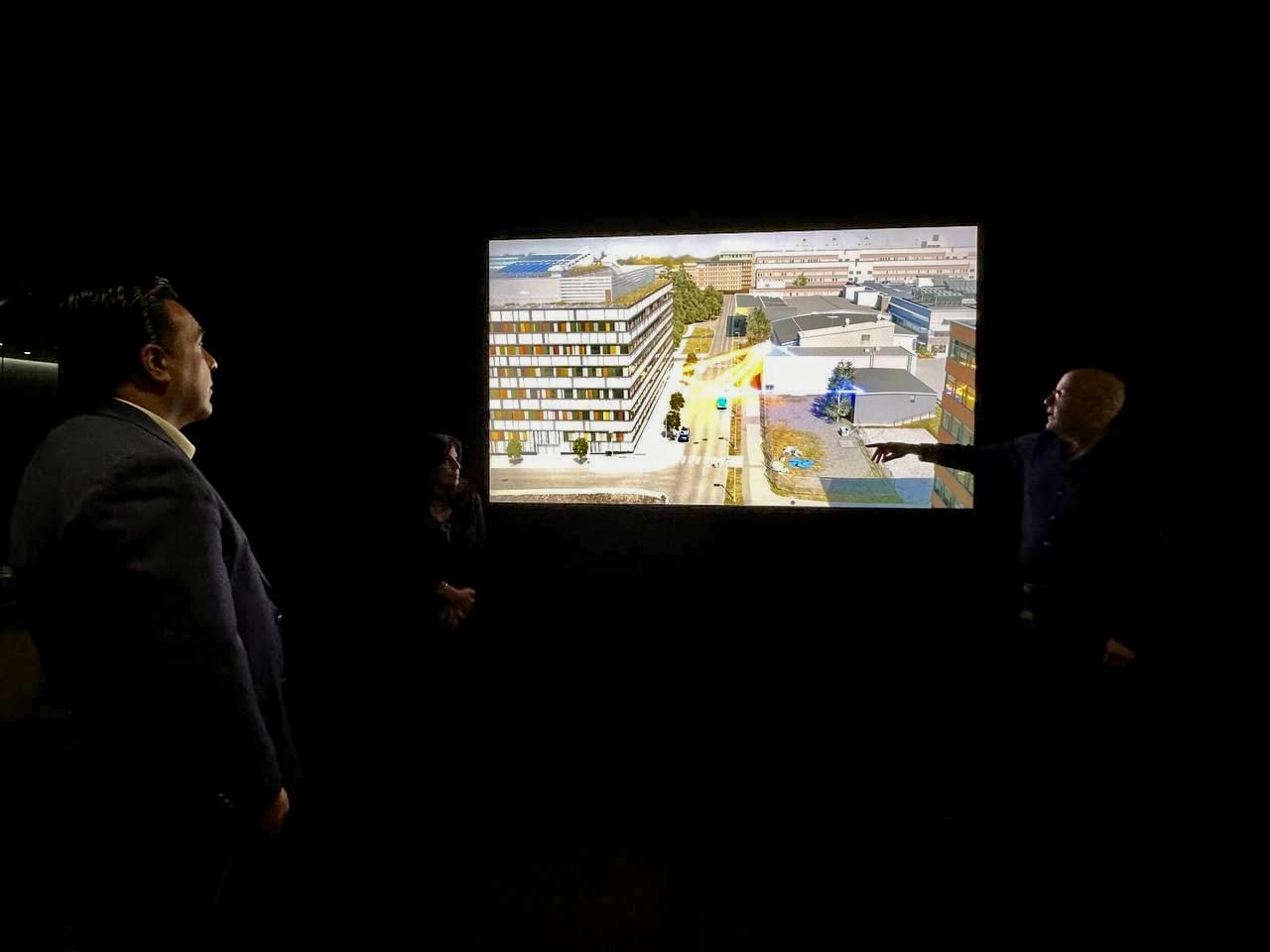 Luis Nava invita a empresa de inteligencia artificial a instalarse en Querétaro