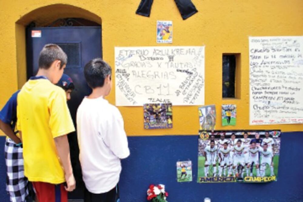 Dan muestras de cariño a "Chucho"