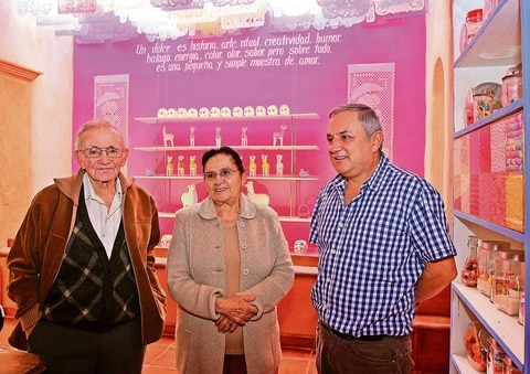 Murió empresario de dulces mexicanos