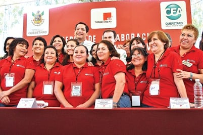 Capacitan en plomería a mujeres