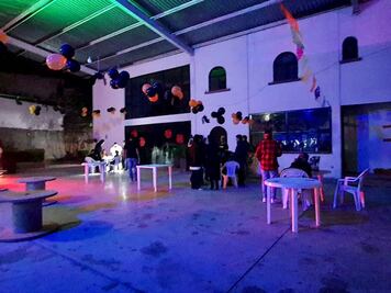 Les arruinan el Halloween. Suspenden fiestas en Querétaro; no tenían permisos 