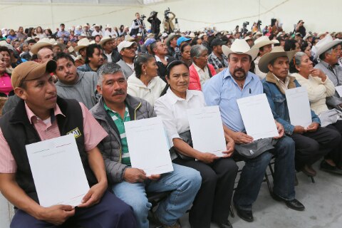 Entregan en El Marqués mil títulos de propiedad