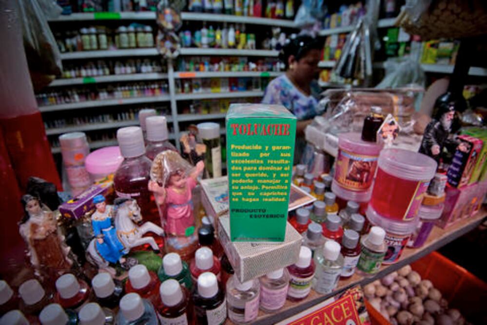 Toloache. El rey del enamoramiento