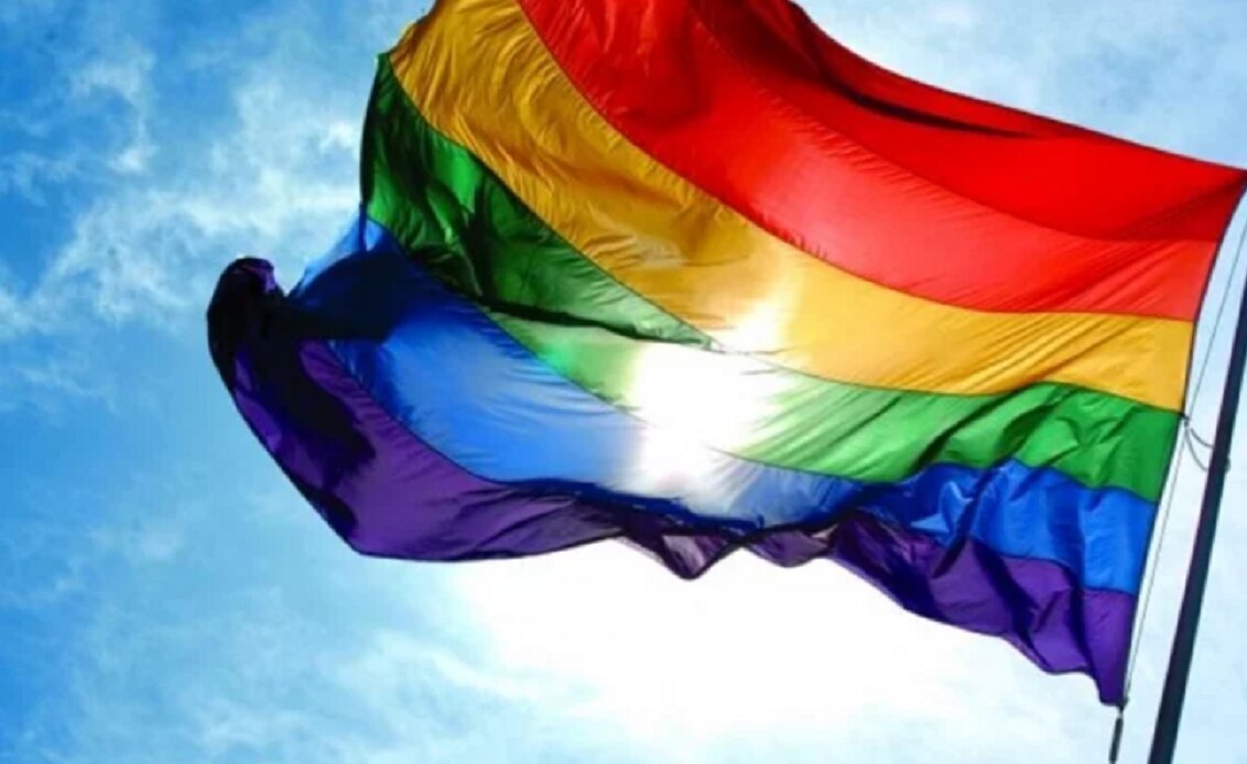 Por vivir con tío homosexual, expulsan de secundaria a un joven en Nuevo León