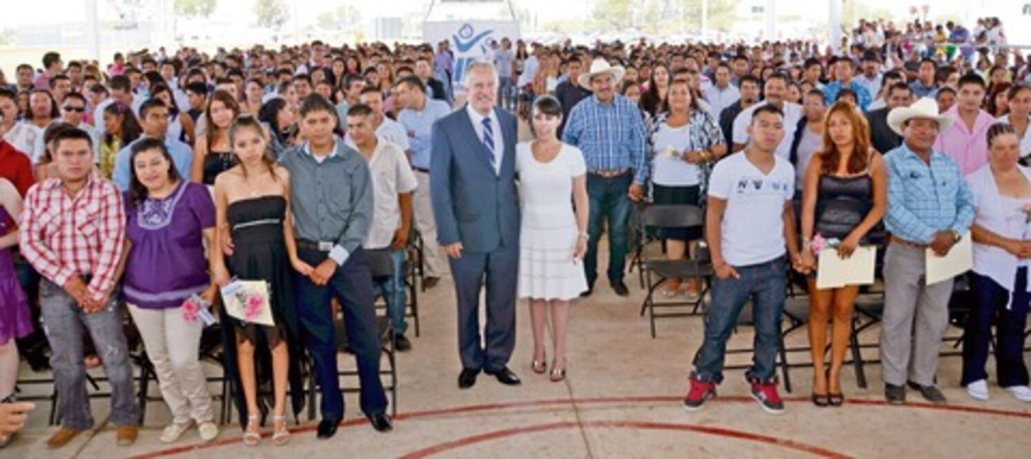 Se casan 203 parejas en El Marqués