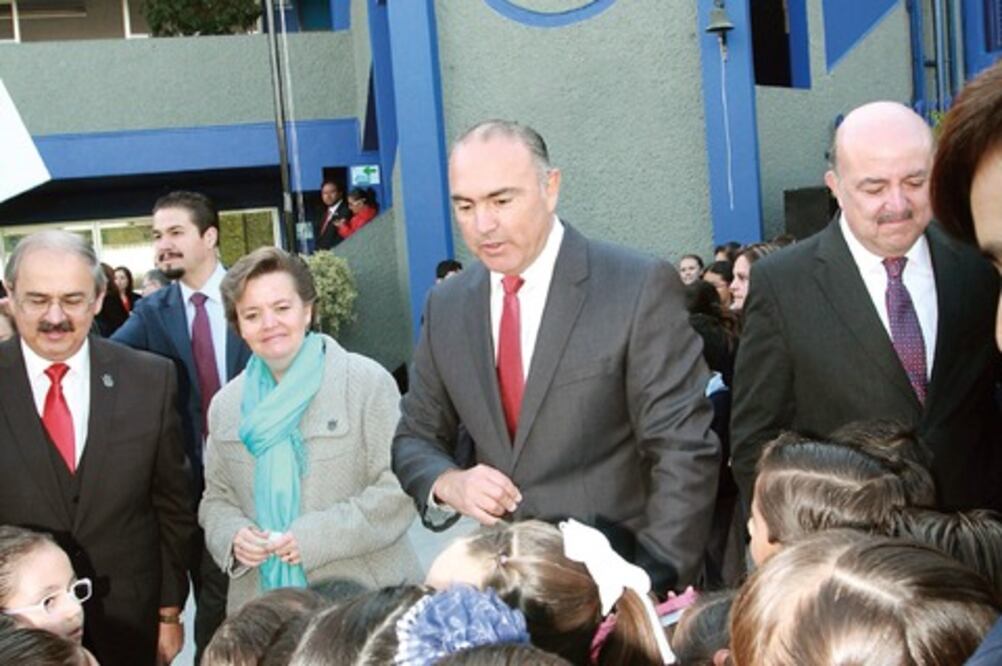 Calzada reconoce calidad de empresas