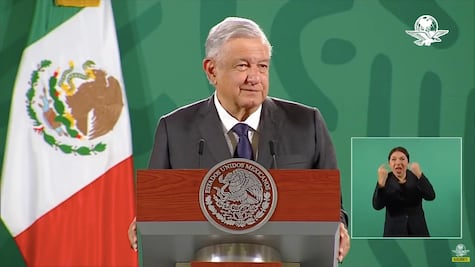 AMLO defiende su "Quién es quien en las mentiras de la semana" y se confronta con la CIDH