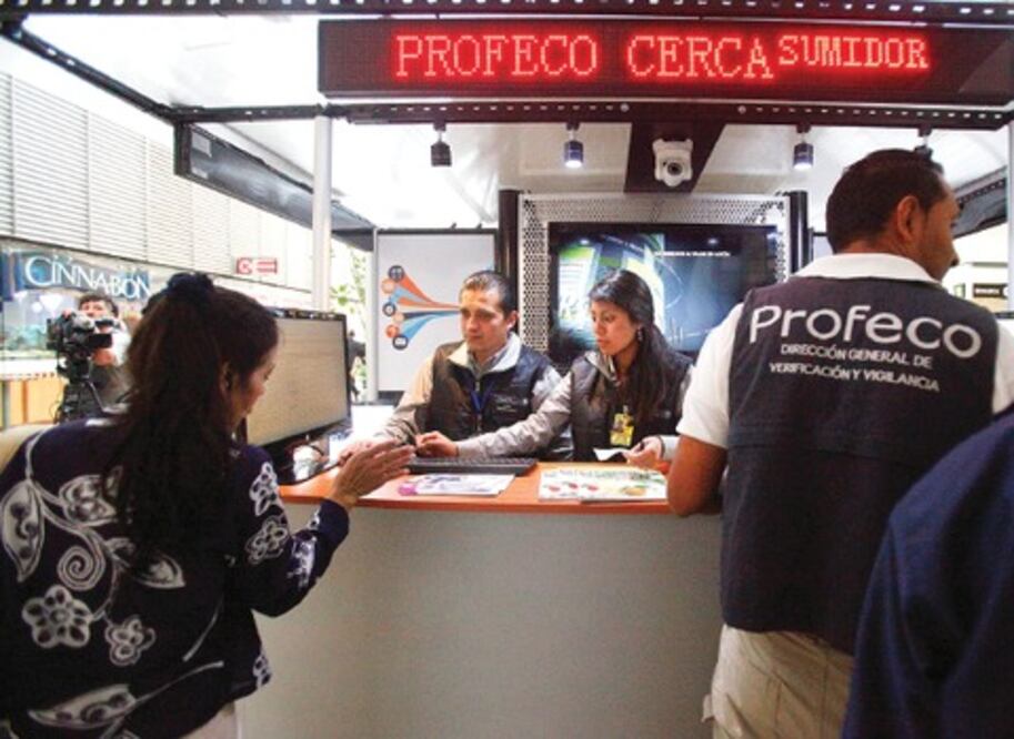 Profeco recupera 22 mdp en el AICM