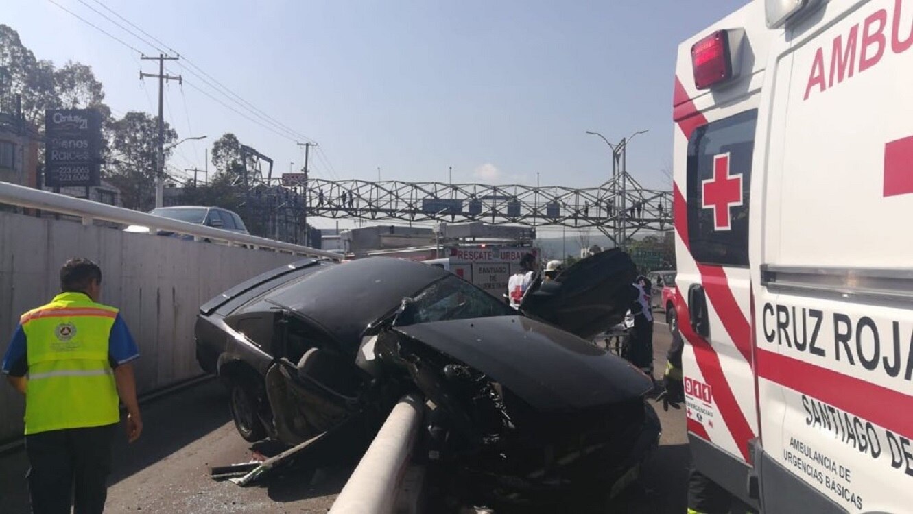 #Avance| Se impacta contra el carril lateral de Bernardo Quintana