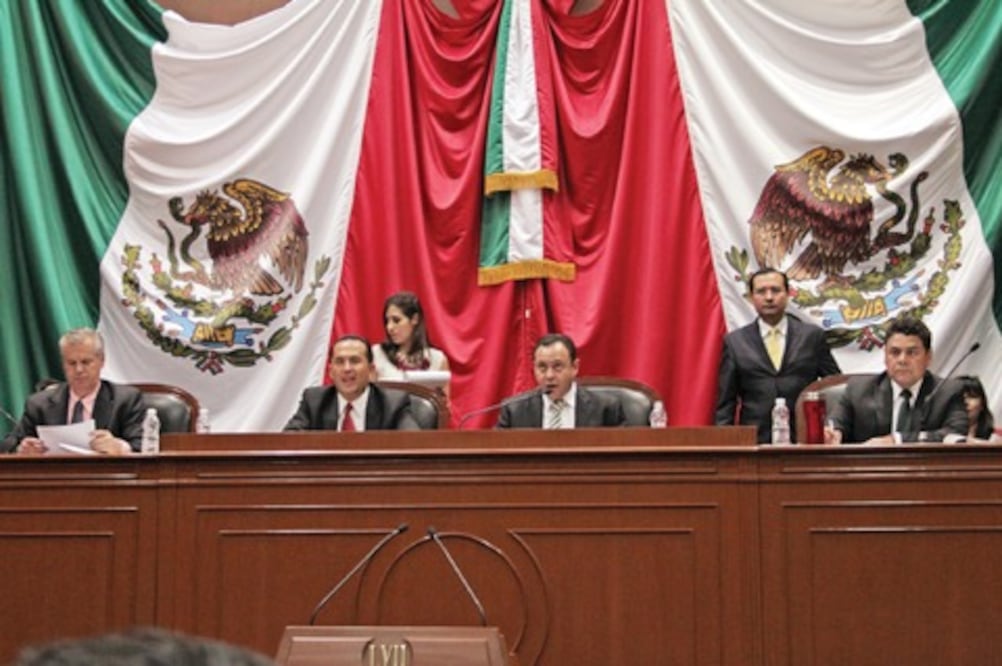 Aprueban leyes para sistema de justicia