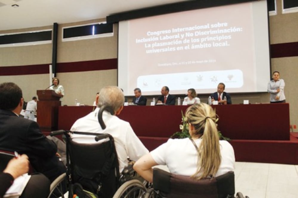 Realizan congreso para combatir la discriminación