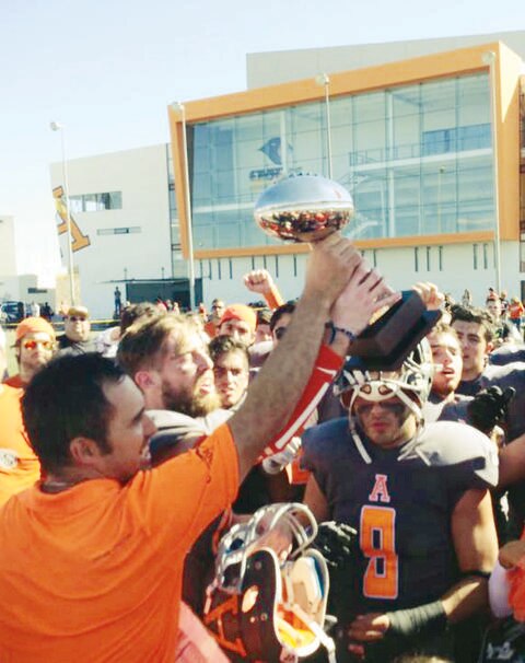 Leones, tricampeones en la liga CAB